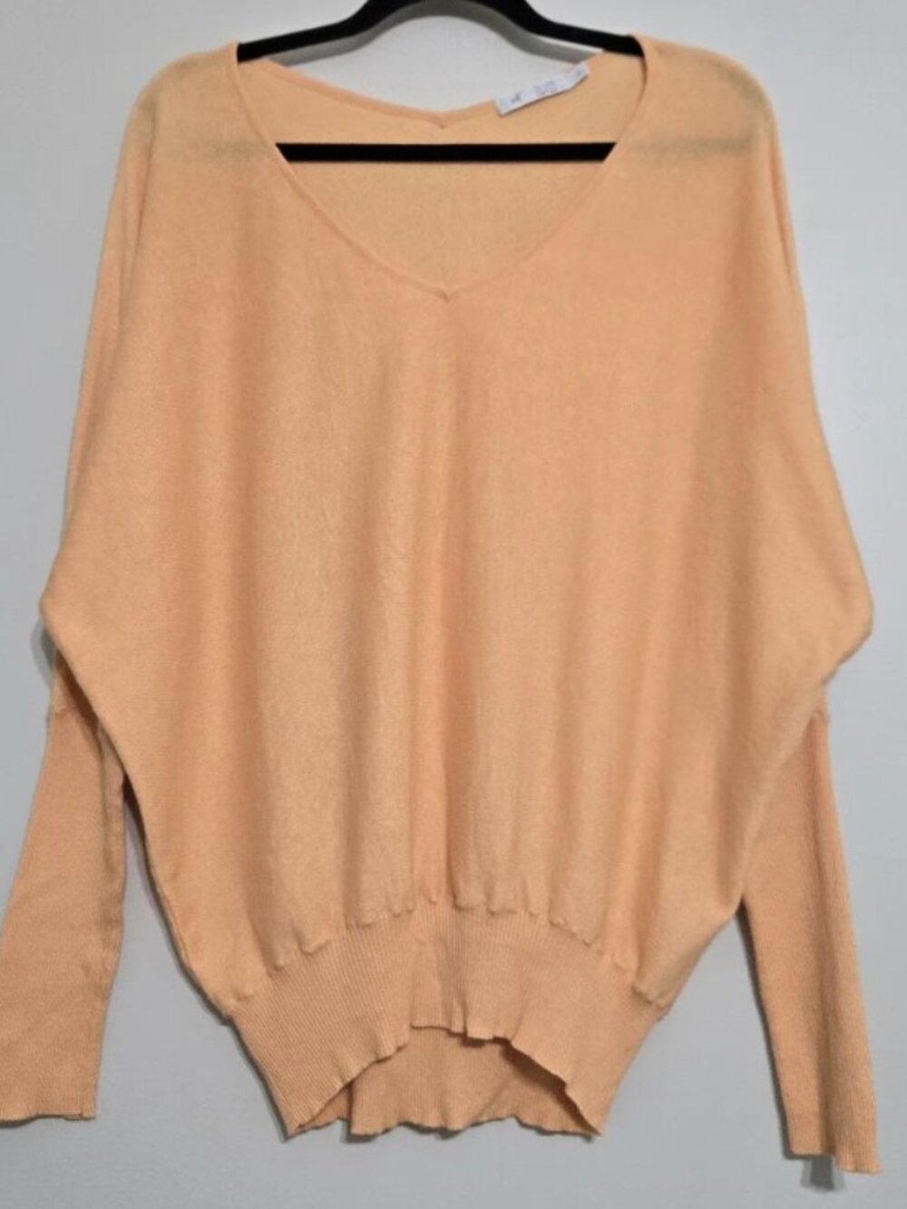 Raffi Cashmere V-Neck front and back Off The Shoulder Sweater M Peach Color